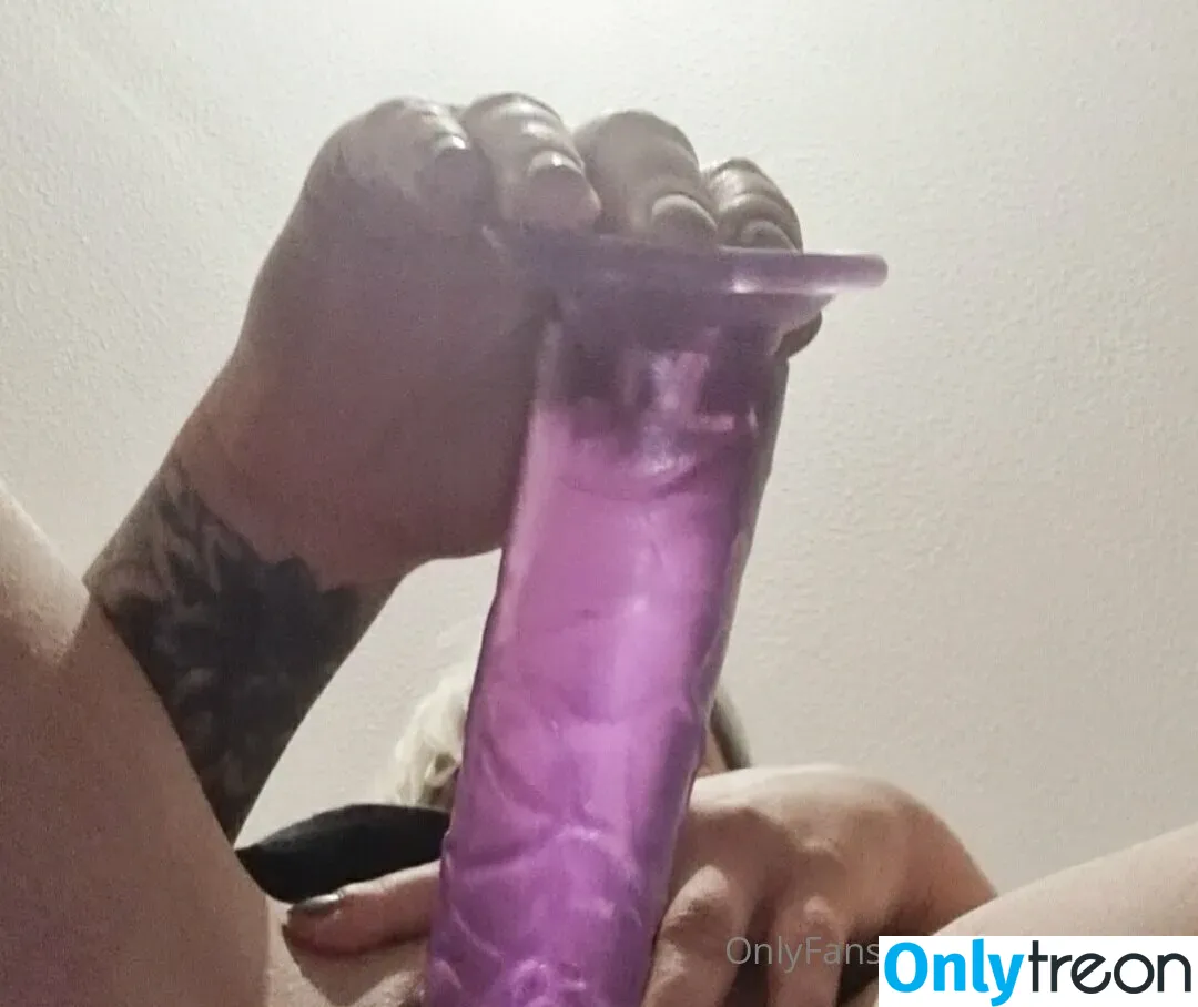 m0mmy420 nude photo #0006 (campermommy420)