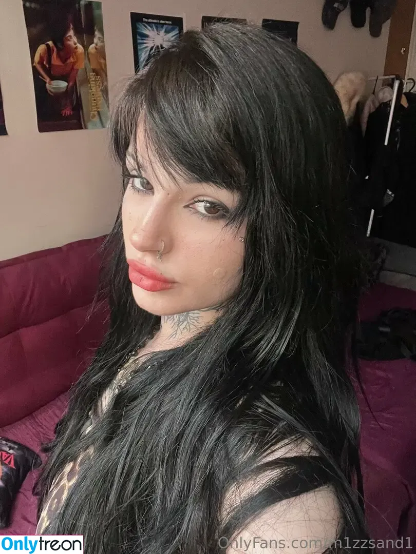 m1zzsand1 nude photo #0008 (m11llzz)