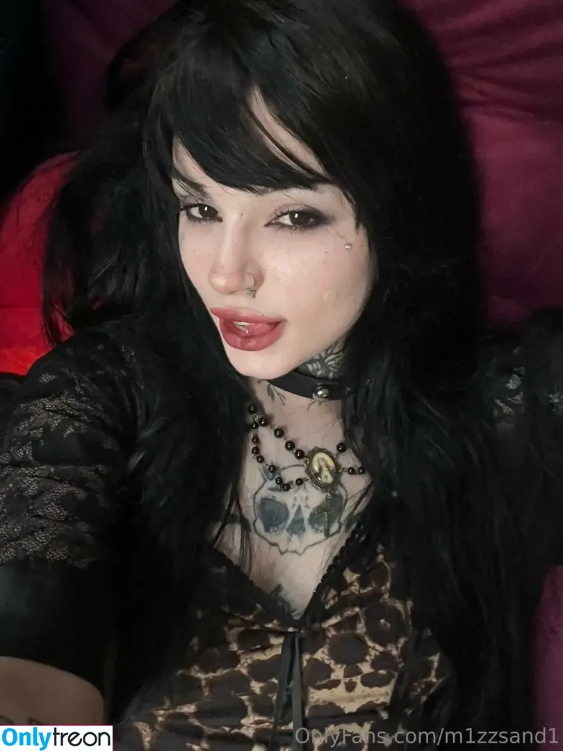 m1zzsand1 nude photo #0025 (m11llzz)