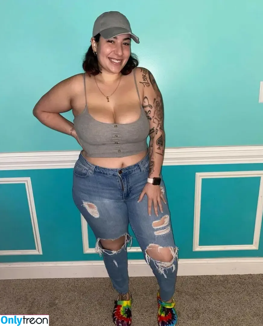 macaronimicaela nude photo #0004 (macaronimicaela)