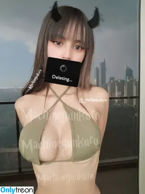 Machinegunkuro nude photo #0135
