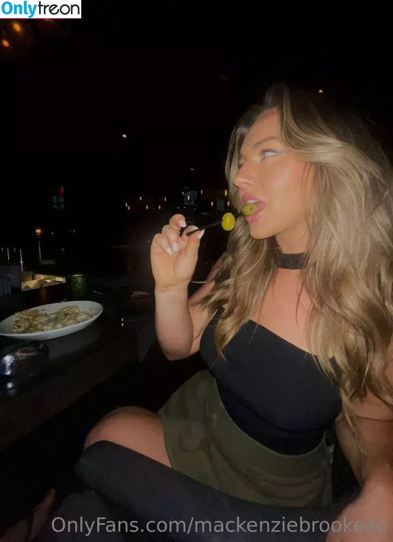 MacKenzie Brooke голая photo #0127 (mackenziebrookexo / mbpuricelli)