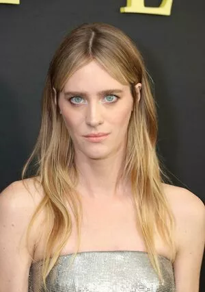 Mackenzie Davis / carolinedavis / tmackenziedavis nude photo #0099