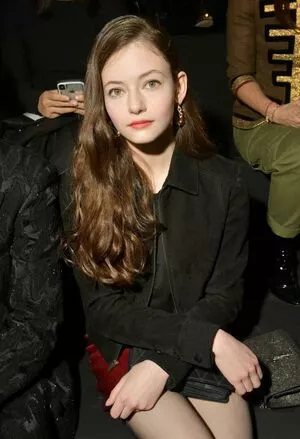 Mackenzie Foy / mackenziefoy фото голая #0048