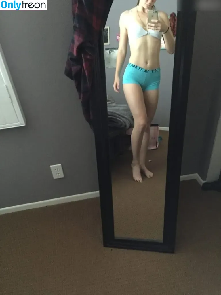 Mackenzie Lintz nude photo #0035 (mackenzickles)