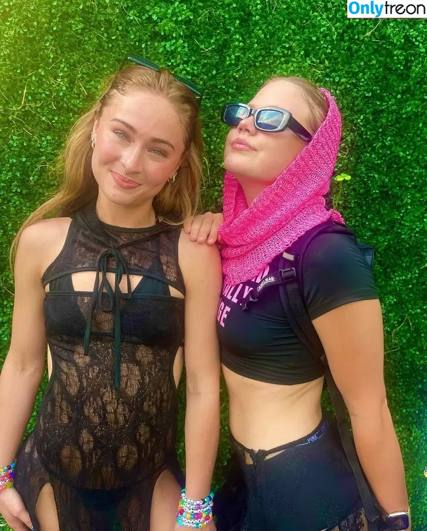 Mackenzie Meyer голая photo #0010 (mackenziemeyerrr)