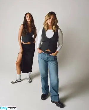 Mackenzie Ziegler / kenzie фото голая #0503