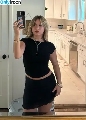 Mackenzie Ziegler / kenzie фото голая #0523
