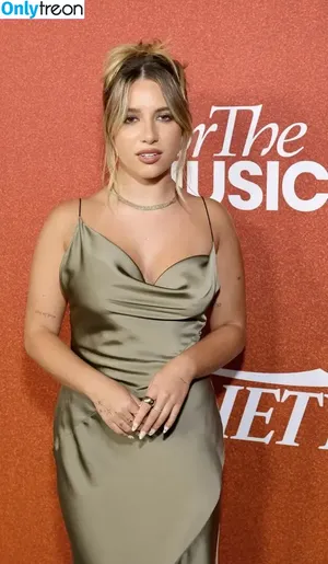Mackenzie Ziegler / kenzie фото голая #0556