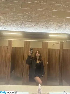 Mackenzie Ziegler / kenzie фото голая #0730