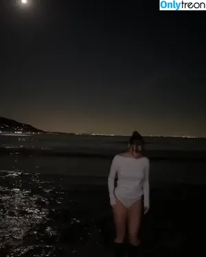 Mackenzie Ziegler / kenzie фото голая #0737