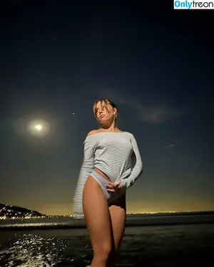 Mackenzie Ziegler / kenzie фото голая #0742