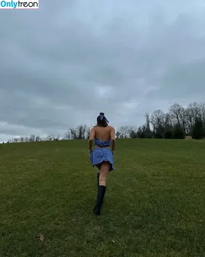 Mackenzie Ziegler / kenzie фото голая #0790