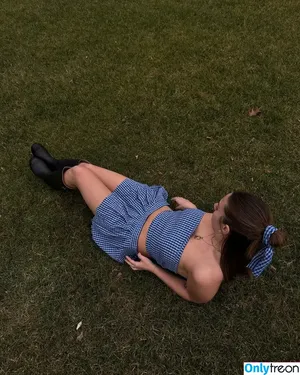 Mackenzie Ziegler / kenzie фото голая #0791