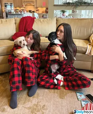 Mackenzie Ziegler / kenzie фото голая #0797