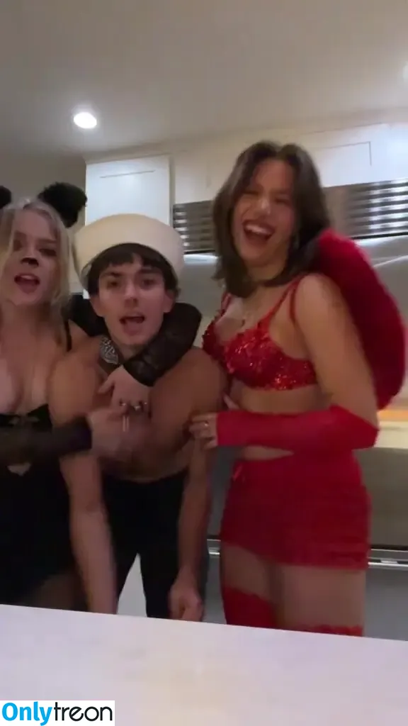 Mackenzie Ziegler nude photo #0662 (kenzie)
