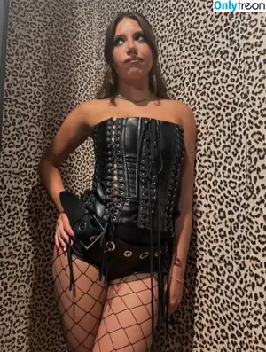 Mackenzie Ziegler / kenzie nude photo #1063