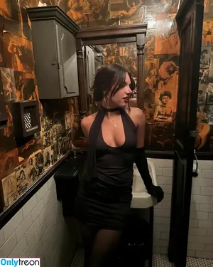 Mackenzie Ziegler / kenzie nude photo #1173