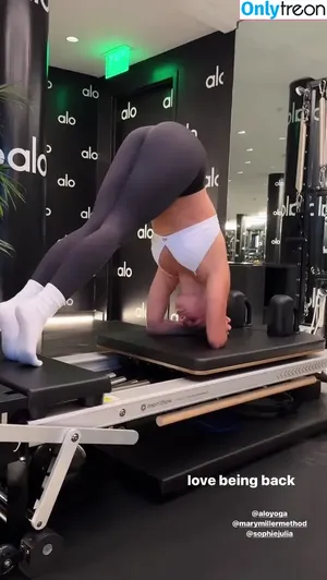 Mackenzie Ziegler / kenzie nude photo #1218