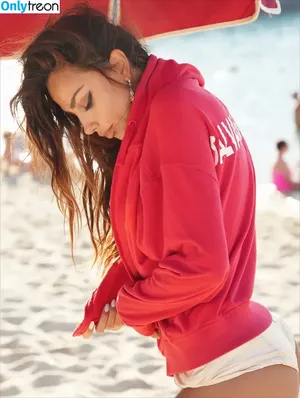 Madalina Diana Ghenea / officialmadalinaghenea фото голая #0225