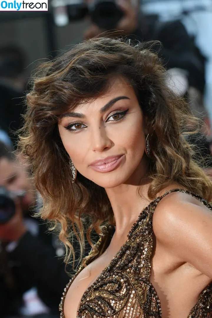 Madalina Diana Ghenea голая photo #0011 (officialmadalinaghenea)