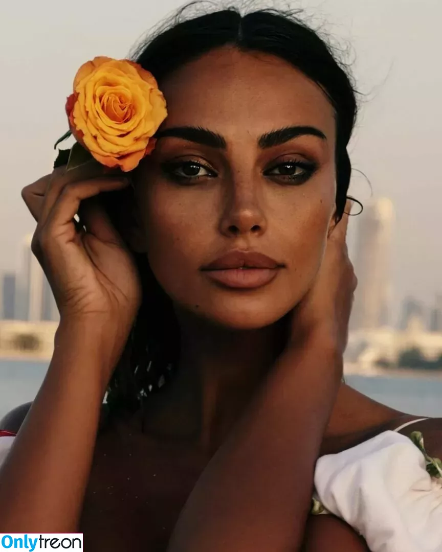 Madalina Diana Ghenea nude photo #0057 (officialmadalinaghenea)
