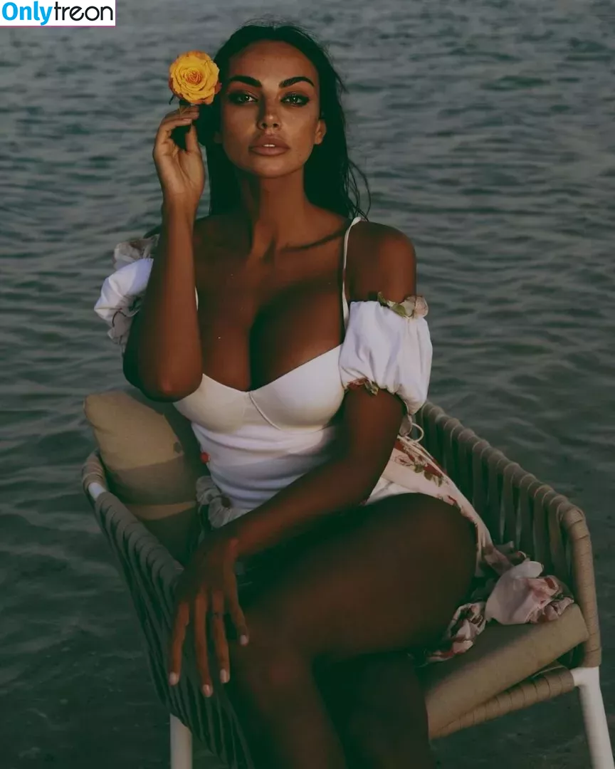 Madalina Diana Ghenea nude photo #0059 (officialmadalinaghenea)