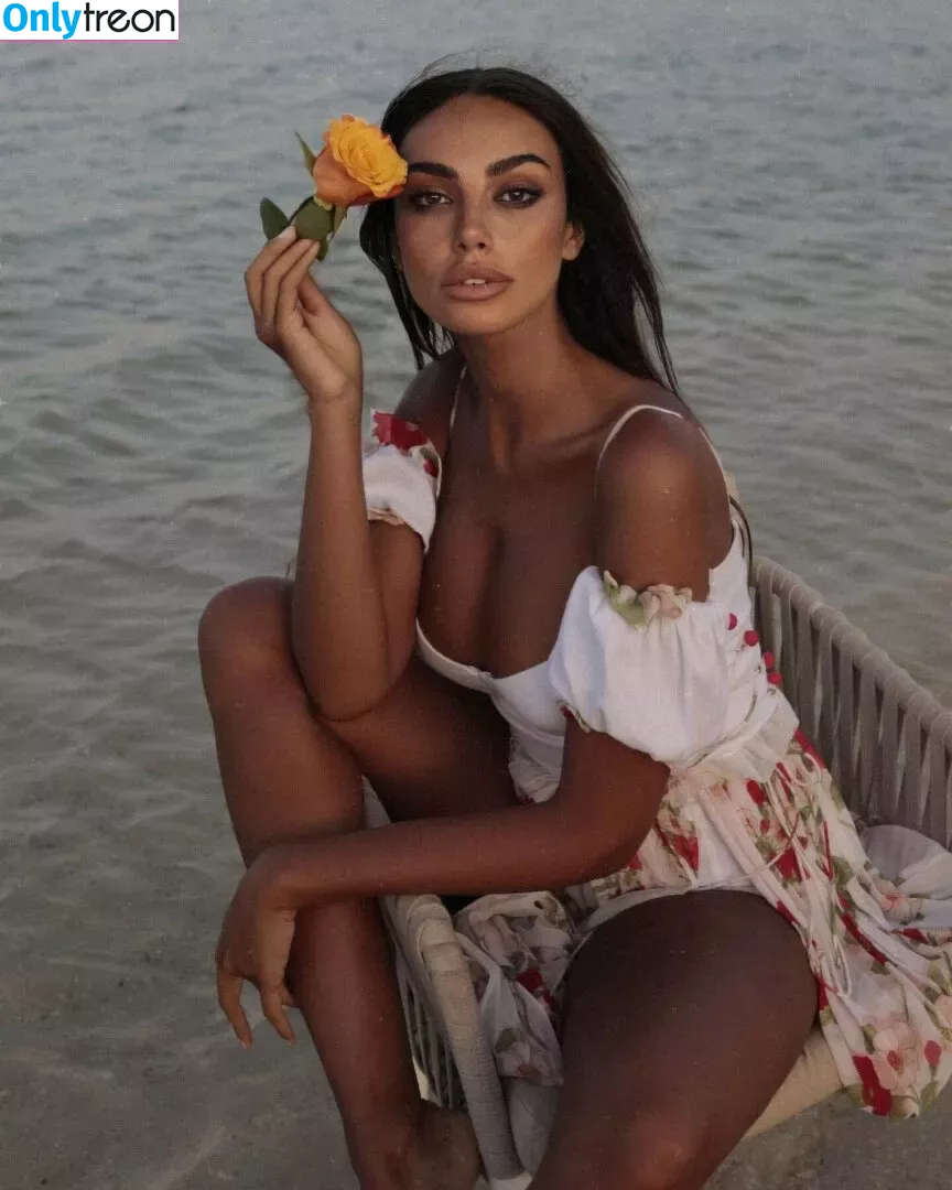 Madalina Diana Ghenea nude photo #0060 (officialmadalinaghenea)