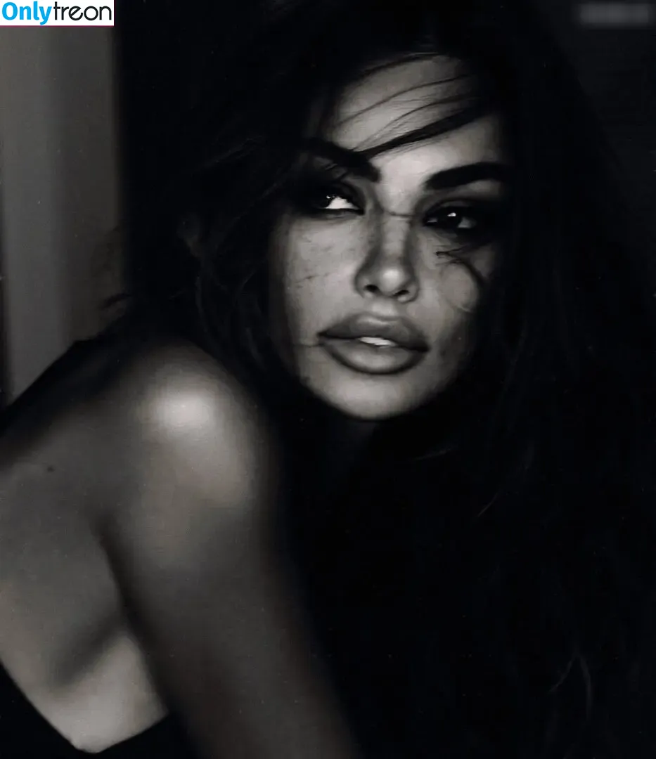 Madalina Diana Ghenea nude photo #0081 (officialmadalinaghenea)