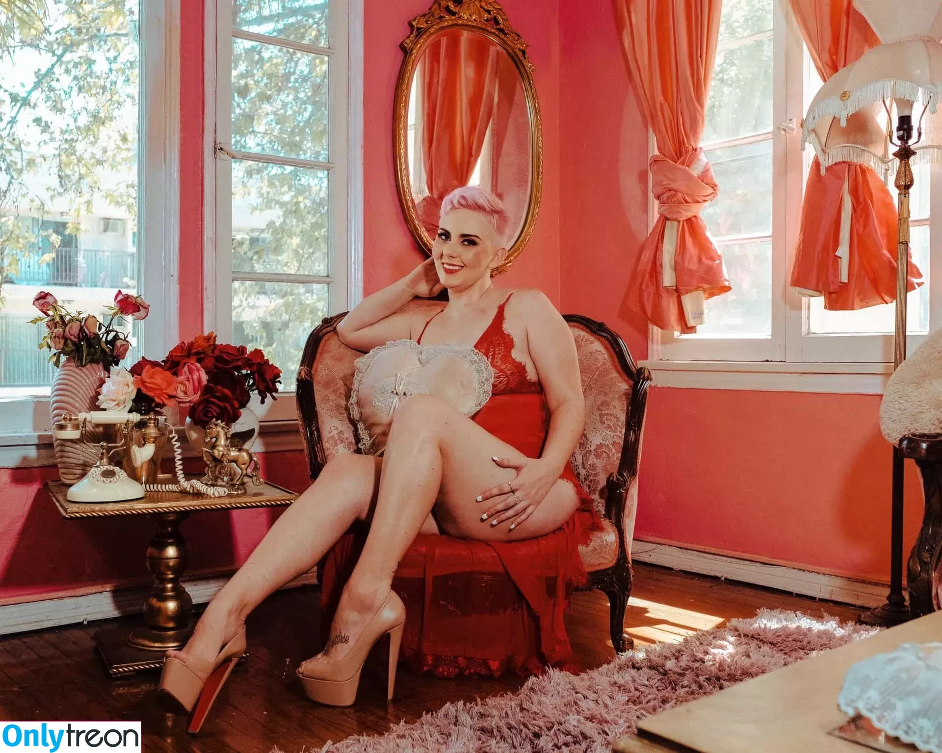 madam_genevieve голая photo #0048 (madamgenevieve)
