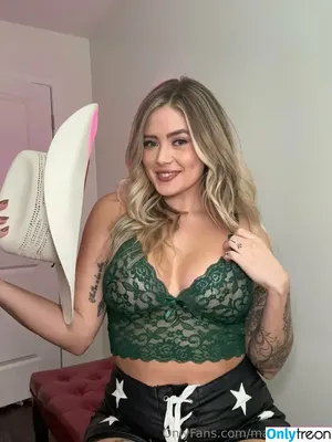 maddiebryan / madds.bryan nude photo #0044