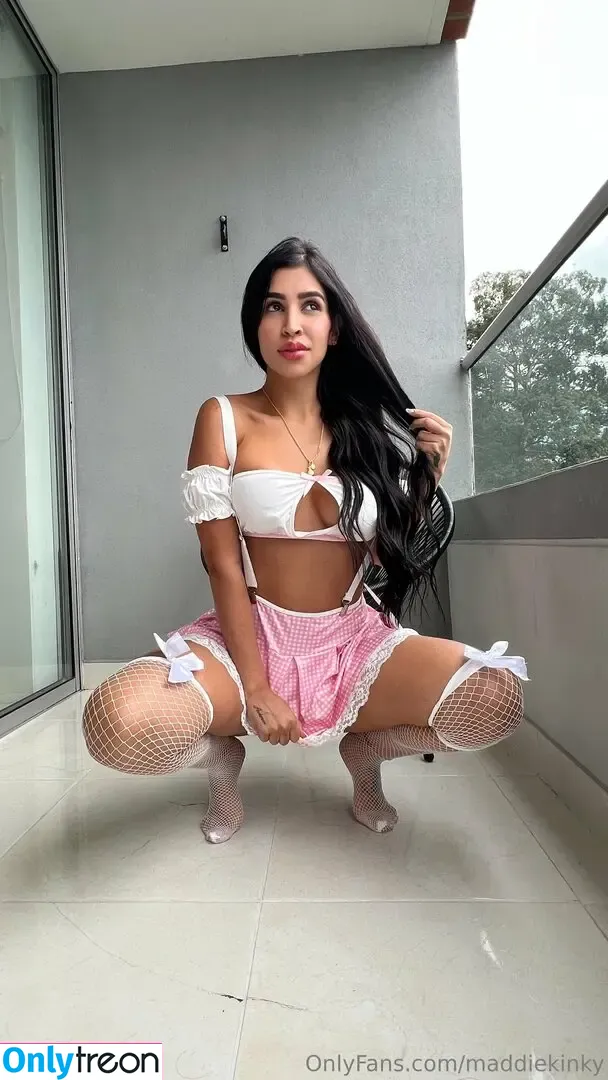 maddiekinky голая photo #0230 (maddie.kiim)