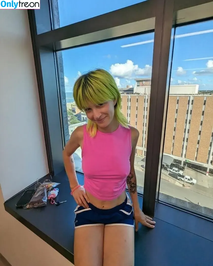 maddiiedee nude photo #0011 (maddiiedee)
