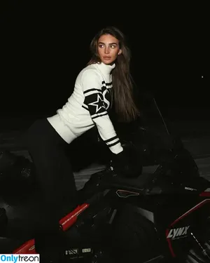 Maddy Cheary / maddycheary фото голая #0447