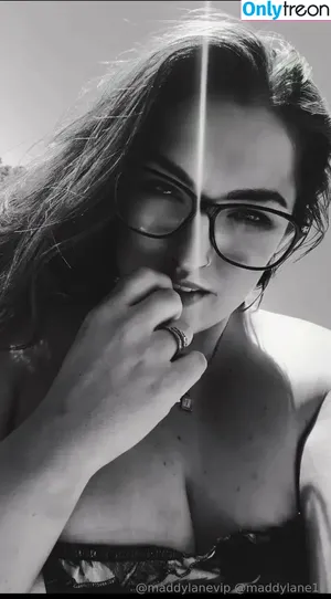  nude photo #0003