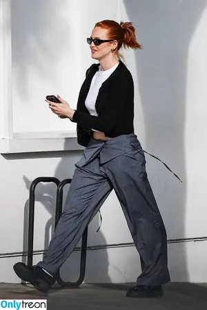 Madelaine Petsch / madelame фото голая #0013