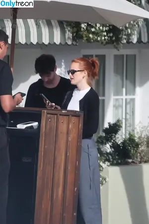 Madelaine Petsch / madelame фото голая #0016