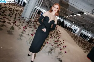 Madelaine Petsch / madelame фото голая #0037