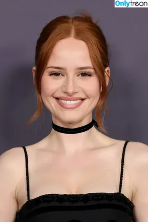 Madelaine Petsch / madelame фото голая #0074