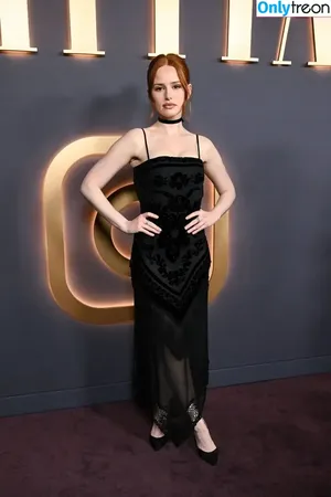 Madelaine Petsch / madelame фото голая #0079