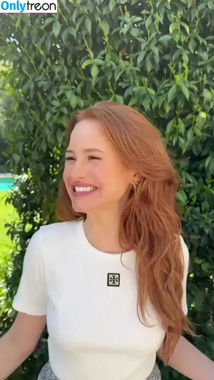 Madelaine Petsch / madelame фото голая #0179