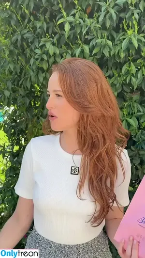 Madelaine Petsch / madelame фото голая #0180
