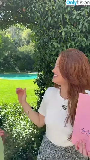Madelaine Petsch / madelame фото голая #0182