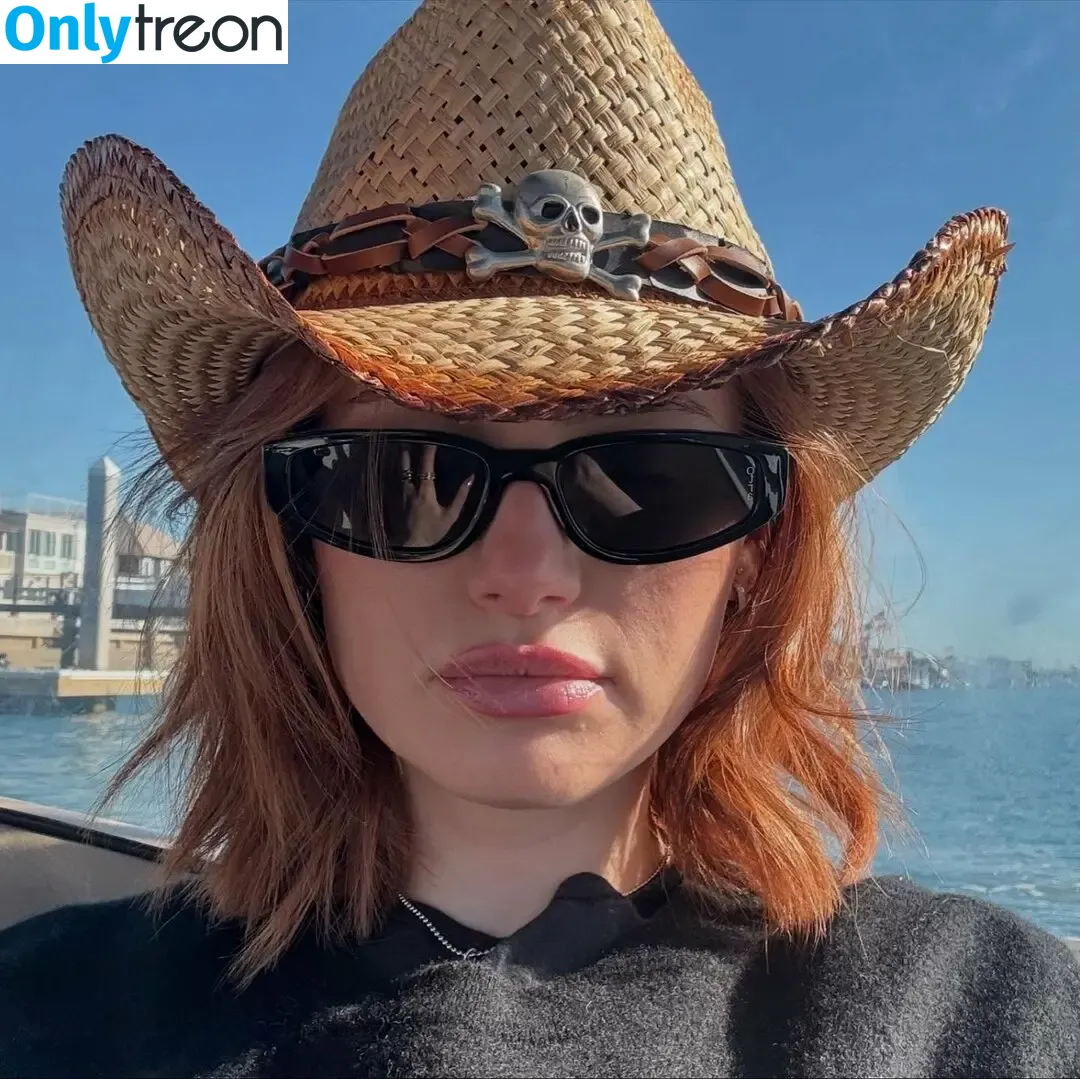 Madelaine Petsch голая photo #0068 (madelame)