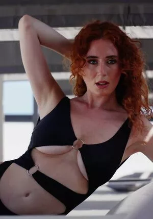 Madeleine Baldacchino / maddybee / madeleinebaldac / madeleinebaldacchino nude photo #0142