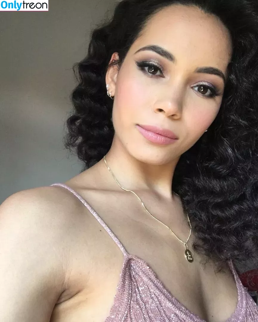 Madeleine Mantock голая photo #0008 (missmads)