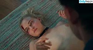 Madeline Brewer / madbrew nude photo #0110