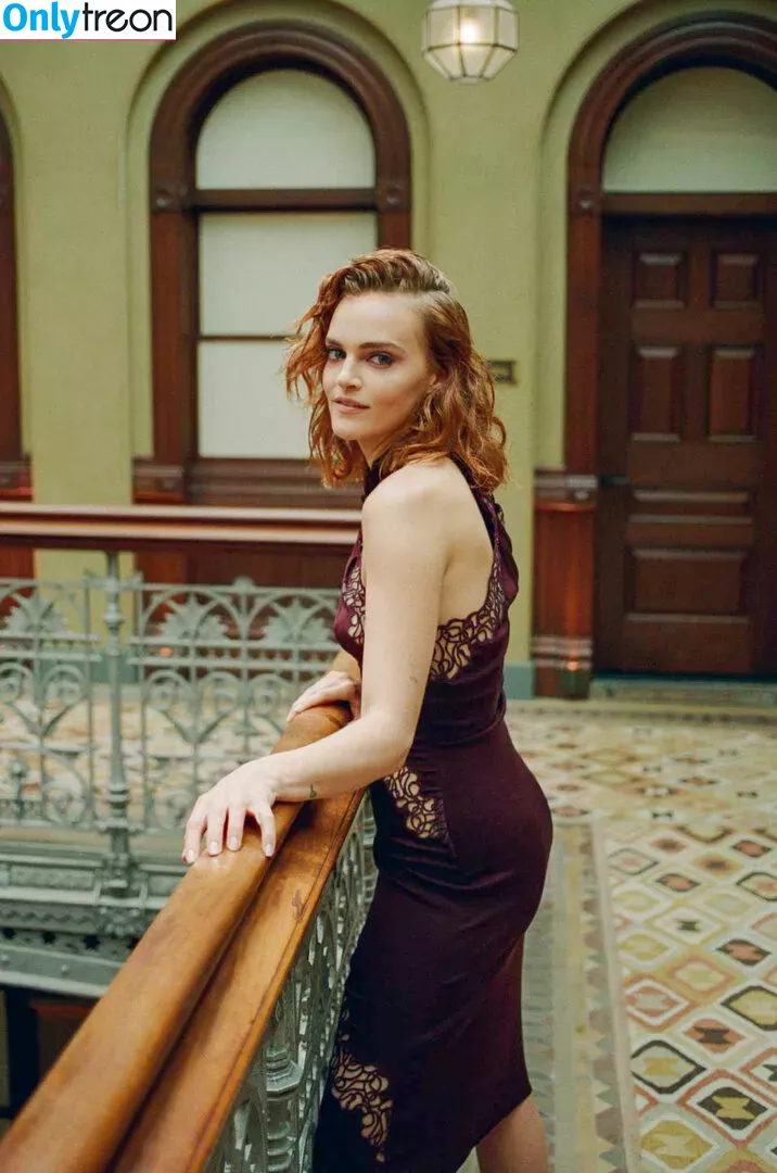 Madeline Brewer голая photo #0015 (madbrew)