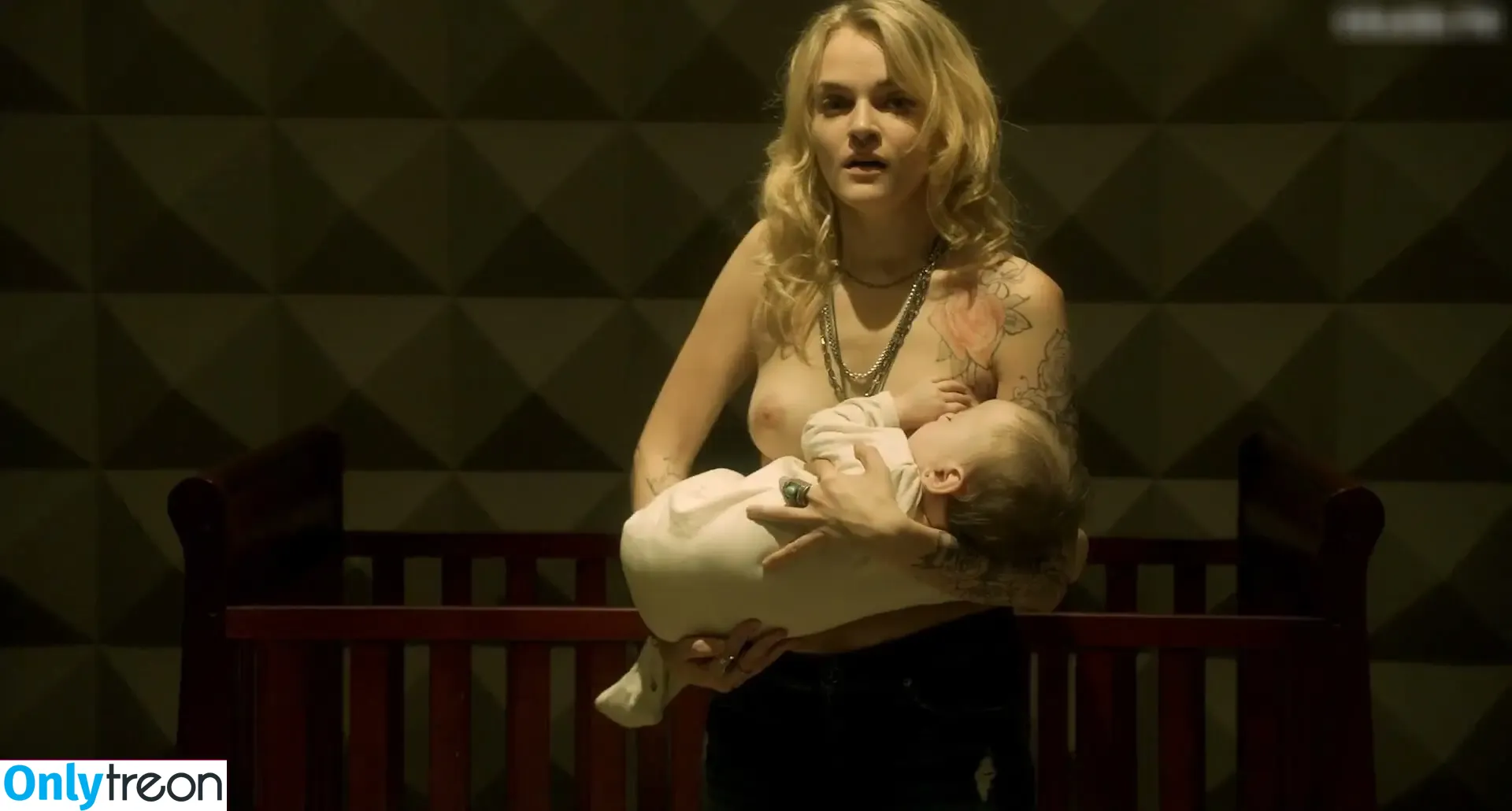 Madeline Brewer голая photo #0093 (madbrew)