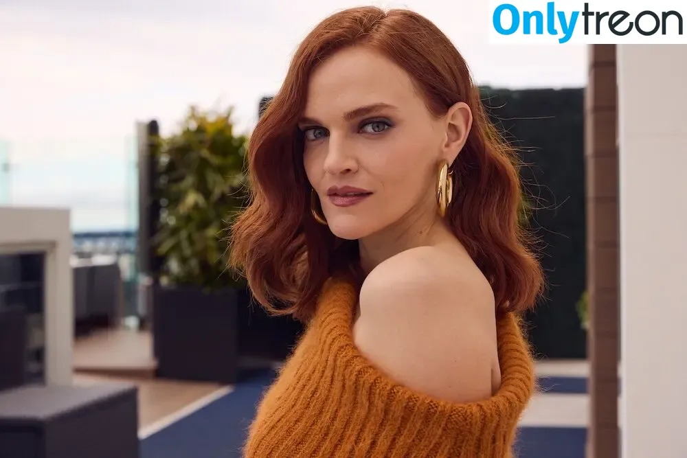 Madeline Brewer nude photo #0125 (madbrew)